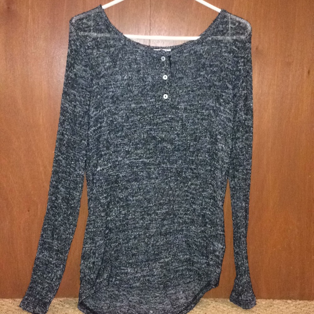 Long sleeve Black and White Top